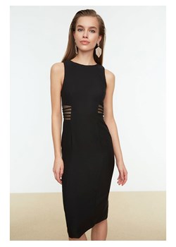trendyol Sukienka w kolorze czarnym ze sklepu Limango Polska w kategorii Sukienki - zdjęcie 163786132