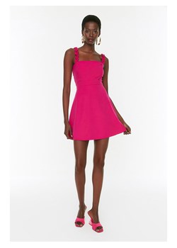 trendyol Sukienka w kolorze różowym ze sklepu Limango Polska w kategorii Sukienki - zdjęcie 163786334