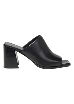 Marc O&apos;Polo Shoes Skórzane klapki w kolorze czarnym ze sklepu Limango Polska w kategorii Klapki damskie - zdjęcie 163796532