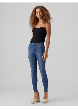 Vero Moda Dżinsy - Skinny fit - w kolorze niebieskim ze sklepu Limango Polska w kategorii Jeansy damskie - zdjęcie 163797931