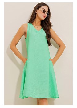 Defile Sukienka w kolorze zielonym ze sklepu Limango Polska w kategorii Sukienki - zdjęcie 163803673