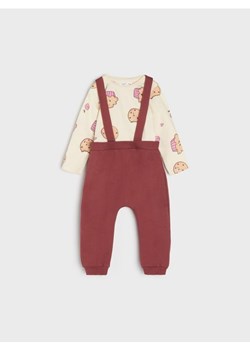 Sinsay - Komplet: koszulka i spodnie - kremowy ze sklepu Sinsay w kategorii Komplety niemowlęce - zdjęcie 163860542