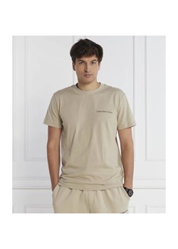 CALVIN KLEIN JEANS T-shirt LOGO TAPE | Regular Fit ze sklepu Gomez Fashion Store w kategorii T-shirty męskie - zdjęcie 163970230