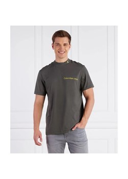 CALVIN KLEIN JEANS T-shirt OFF PLACED INSTITUTIONAL | Regular Fit ze sklepu Gomez Fashion Store w kategorii T-shirty męskie - zdjęcie 163971984