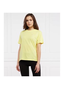 FILA T-shirt EARA | Regular Fit ze sklepu Gomez Fashion Store w kategorii Bluzki damskie - zdjęcie 163972142