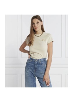 Tommy Jeans T-shirt GOLD SIGNATURE | Regular Fit ze sklepu Gomez Fashion Store w kategorii Bluzki damskie - zdjęcie 163972890