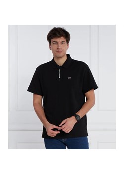 Tommy Jeans Polo BRANDED PLACKET | Relaxed fit ze sklepu Gomez Fashion Store w kategorii T-shirty męskie - zdjęcie 163977753