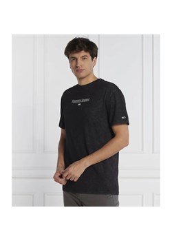 Tommy Jeans T-shirt TJM CLSC NEW TONAL LINEAR | Regular Fit ze sklepu Gomez Fashion Store w kategorii T-shirty męskie - zdjęcie 163979471