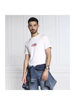 GUESS T-shirt TREEDY | Slim Fit ze sklepu Gomez Fashion Store w kategorii T-shirty męskie - zdjęcie 163983184
