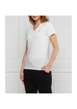 Tommy Hilfiger T-shirt HERITAGE | Regular Fit ze sklepu Gomez Fashion Store w kategorii Bluzki damskie - zdjęcie 163984853