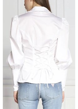 GUESS Koszula RINA | Regular Fit ze sklepu Gomez Fashion Store w kategorii Koszule damskie - zdjęcie 164208693