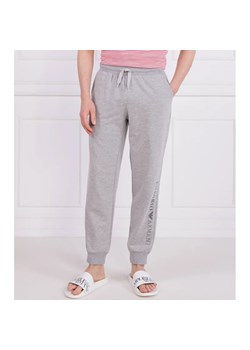 Emporio Armani Spodnie dresowe | Regular Fit ze sklepu Gomez Fashion Store w kategorii Spodnie męskie - zdjęcie 164321554