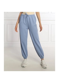 Tommy Sport Spodnie dresowe | Relaxed fit ze sklepu Gomez Fashion Store w kategorii Spodnie damskie - zdjęcie 164321573
