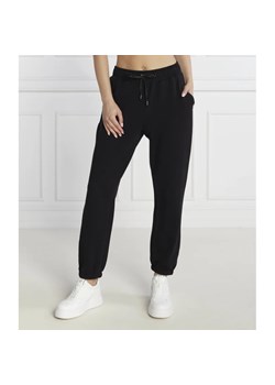 Liu Jo Sport Spodnie dresowe | Regular Fit ze sklepu Gomez Fashion Store w kategorii Spodnie damskie - zdjęcie 164322301