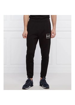 EA7 Spodnie dresowe | Regular Fit ze sklepu Gomez Fashion Store w kategorii Spodnie męskie - zdjęcie 164322823