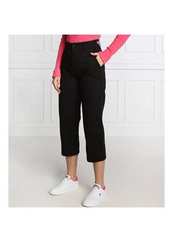 Tommy Jeans Spodnie | Cropped Fit ze sklepu Gomez Fashion Store w kategorii Spodnie damskie - zdjęcie 164322851