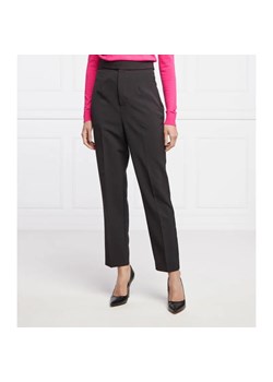 GUESS Spodnie MARTINA | Regular Fit ze sklepu Gomez Fashion Store w kategorii Spodnie damskie - zdjęcie 164322871
