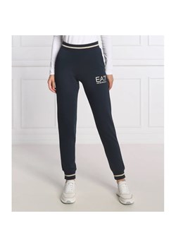 EA7 Spodnie dresowe | Regular Fit ze sklepu Gomez Fashion Store w kategorii Spodnie damskie - zdjęcie 164323551