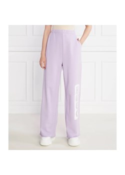 HUGO Spodnie dresowe Nasuede | Loose fit ze sklepu Gomez Fashion Store w kategorii Spodnie damskie - zdjęcie 164324414