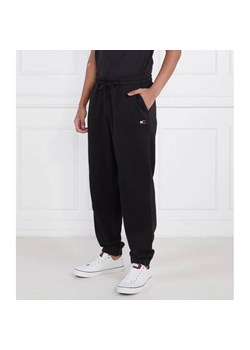 Tommy Jeans Spodnie dresowe | Regular Fit ze sklepu Gomez Fashion Store w kategorii Spodnie męskie - zdjęcie 164325080