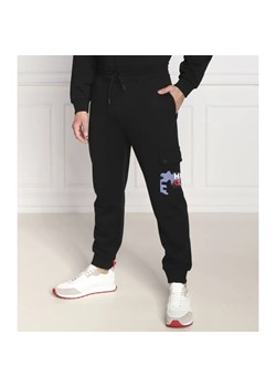 HUGO Spodnie dresowe Dobcat | Regular Fit ze sklepu Gomez Fashion Store w kategorii Spodnie męskie - zdjęcie 164325353