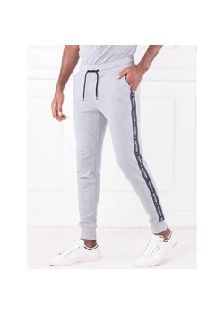 Tommy Hilfiger Spodnie dresowe | Regular Fit ze sklepu Gomez Fashion Store w kategorii Spodnie męskie - zdjęcie 164326573