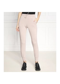 GUESS ACTIVE Spodnie dresowe ALLIE | Regular Fit ze sklepu Gomez Fashion Store w kategorii Spodnie damskie - zdjęcie 164330941