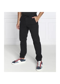 HUGO Spodnie jogger Davidon224D | Regular Fit ze sklepu Gomez Fashion Store w kategorii Spodnie męskie - zdjęcie 164331712