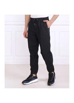 Armani Exchange Spodnie jogger | Regular Fit ze sklepu Gomez Fashion Store w kategorii Spodnie męskie - zdjęcie 164332540