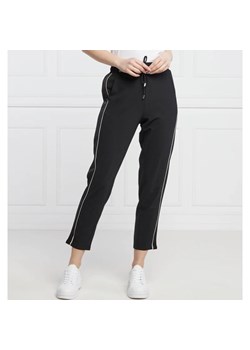 Liu Jo Sport Spodnie dresowe | Regular Fit ze sklepu Gomez Fashion Store w kategorii Spodnie damskie - zdjęcie 164333262