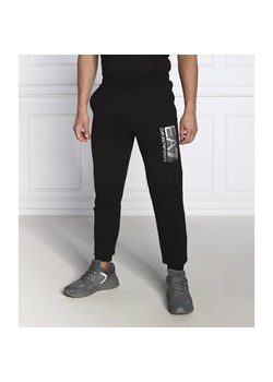 EA7 Spodnie dresowe | Regular Fit ze sklepu Gomez Fashion Store w kategorii Spodnie męskie - zdjęcie 164335161