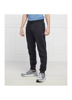 GUESS ACTIVE Spodnie dresowe ALDWIN | Regular Fit ze sklepu Gomez Fashion Store w kategorii Spodnie męskie - zdjęcie 164336403