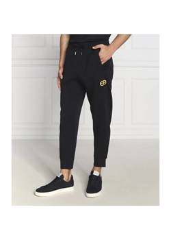 Emporio Armani Spodnie dresowe | Regular Fit ze sklepu Gomez Fashion Store w kategorii Spodnie męskie - zdjęcie 164336551