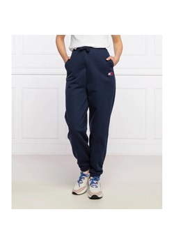 Tommy Jeans Spodnie dresowe | Relaxed fit ze sklepu Gomez Fashion Store w kategorii Spodnie damskie - zdjęcie 164338402