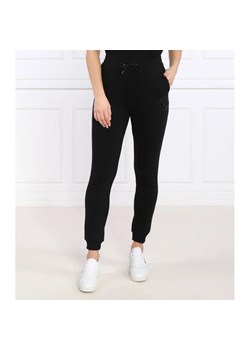 Armani Exchange Spodnie dresowe | Regular Fit ze sklepu Gomez Fashion Store w kategorii Spodnie damskie - zdjęcie 164338644