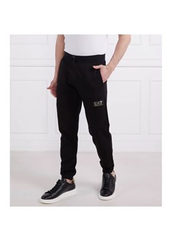 EA7 Spodnie dresowe | Regular Fit ze sklepu Gomez Fashion Store w kategorii Spodnie męskie - zdjęcie 164338684