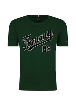 Tommy Hilfiger T-shirt TH COLLEGE 85 TEE S/S | Regular Fit ze sklepu Gomez Fashion Store w kategorii T-shirty chłopięce - zdjęcie 164338943