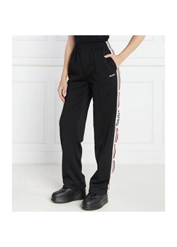 HUGO Spodnie dresowe Naluise | Straight fit ze sklepu Gomez Fashion Store w kategorii Spodnie damskie - zdjęcie 164339213