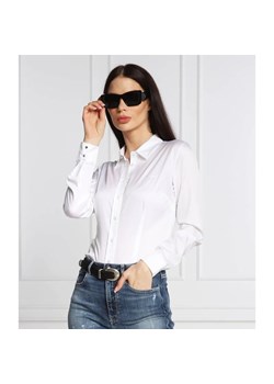 GUESS JEANS Koszula CATE | Slim Fit ze sklepu Gomez Fashion Store w kategorii Koszule damskie - zdjęcie 164340671