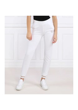 EA7 Spodnie dresowe | Slim Fit ze sklepu Gomez Fashion Store w kategorii Spodnie damskie - zdjęcie 164340691