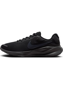 Męskie buty do biegania po asfalcie Nike Revolution 7 - Czerń ze sklepu Nike poland w kategorii Buty sportowe męskie - zdjęcie 164370391