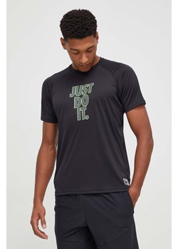 Nike t-shirt treningowy kolor czarny z nadrukiem ze sklepu ANSWEAR.com w kategorii T-shirty męskie - zdjęcie 164427871