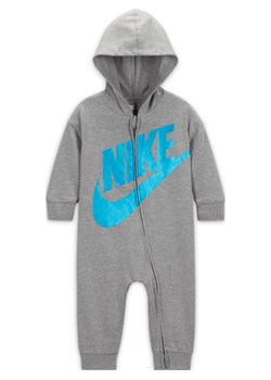 Pajacyk z zamkiem na całej długości dla niemowląt (9–12 M) Nike - Szary ze sklepu Nike poland w kategorii Pajacyki - zdjęcie 164429192