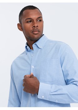 Koszula męska z tkaniny w stylu Oxford REGULAR - niebieska V4 OM-SHOS-0108 ze sklepu ombre w kategorii Koszule męskie - zdjęcie 164505202