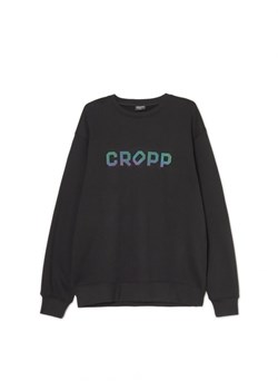 Cropp - Czarna bluza z holograficznym napisem - czarny ze sklepu Cropp w kategorii Bluzy męskie - zdjęcie 164511601