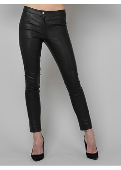 Isaco und Kawa Skórzane spodnie w kolorze czarnym ze sklepu Limango Polska w kategorii Spodnie damskie - zdjęcie 164523060