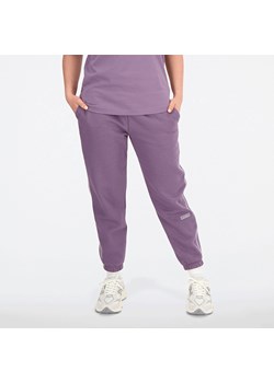 Spodnie damskie New Balance WP33509SHW – fioletowe ze sklepu New Balance Poland w kategorii Spodnie damskie - zdjęcie 164530771