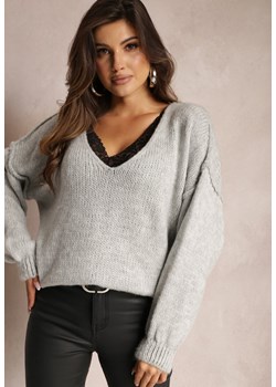 Szary Sweter z Trójkątnym Dekoltem i Szerokimi Rękawami Sarahena ze sklepu Renee odzież w kategorii Swetry damskie - zdjęcie 164530963