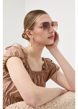 Burberry okulary przeciwsłoneczne DAPHNE damskie kolor różowy 0BE3133 ze sklepu PRM w kategorii Okulary przeciwsłoneczne damskie - zdjęcie 164537183