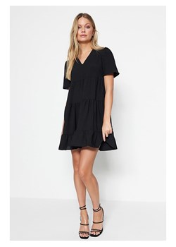 trendyol Sukienka w kolorze czarnym ze sklepu Limango Polska w kategorii Sukienki - zdjęcie 164717302